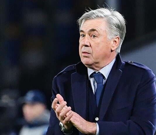 كارلو أنشيلوتي يؤكد التزامه بريال مدريد