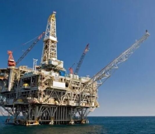 Plateforme pétrolière