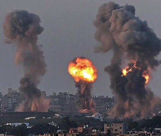 سقوط مئات الشهداء والجرحى في غارات إسرائيلية مكثفة على غزة