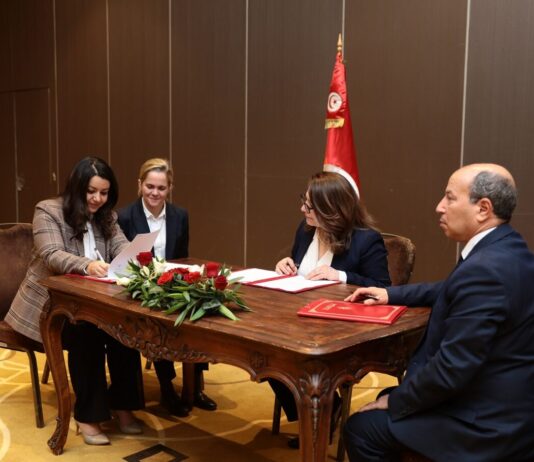 تونس: شركة SCATEC النرويجية توقّع عقدًا لشراء الكهرباء لمدة 25 عامًا مع STEG