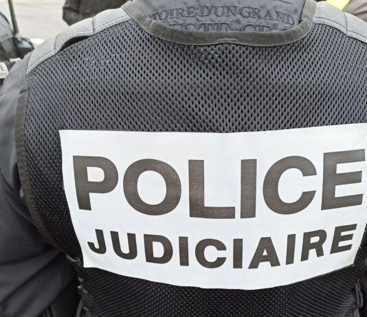 اعتقال خمسة أشخاص