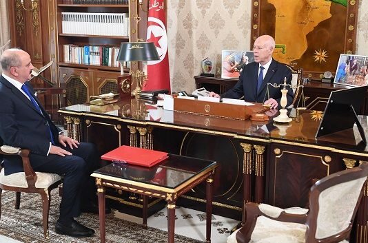 سعيّد يبحث مع وزير الخارجية ملف الهجرة غير النظامية ويؤكد على إصلاح الدبلوماسية