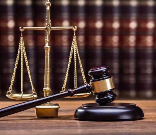 تأجيل محاكمة "مؤامرة ضد أمن الدولة 2" في تونس إلى 27 مايو