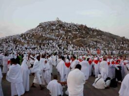 تونس: انطلاق أول رحلة للحجاج نحو المدينة المنورة لموسم حج 1446 هـ