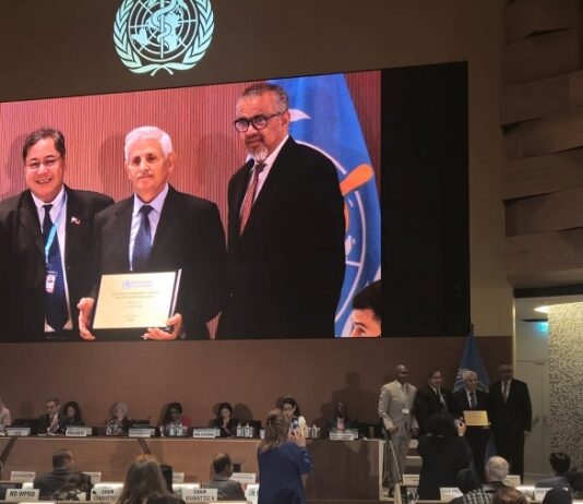 الطبيب التونسي ماجد الزمني يتوّج بجائزة نيلسون مانديلا المرموقة في مجال الصحة