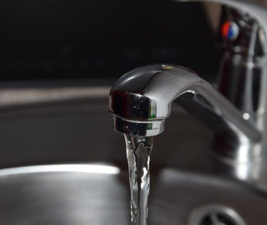 انقطاع المياه بعدد من مناطق تونس العاصمة وبن عروس بسبب أشغال صيانة