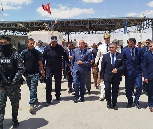 وزير الداخلية يتابع النشاط التجاري في معبر ذهيبة وازن ويعاين تقدم الأشغال