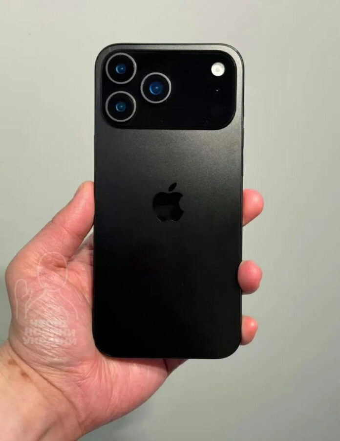 صور حقيقية لـ iPhone 17 Pro تظهر قبل شهرين من إطلاقه