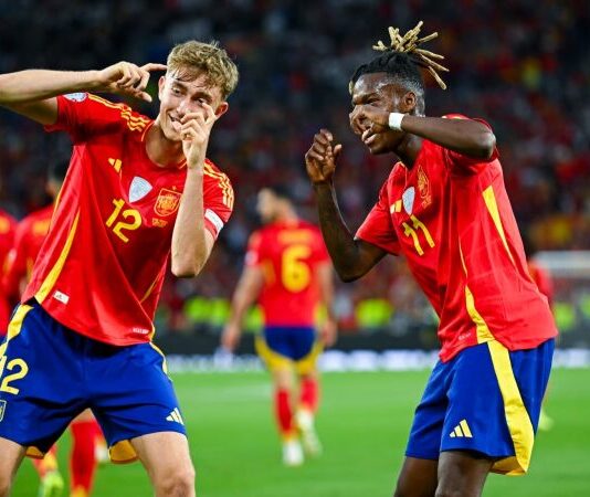 إسبانيا تتفوق على فرنسا 5-4 وتبلغ نهائي دوري الأمم الأوروبية