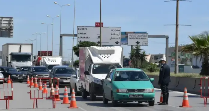التونسيون يحتفلون بالعيد مبكرًا العاصمة تبدأ في الفراغ قبل الموعد