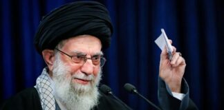 خامنئي إيران لن تتخلى عن تخصيب اليورانيوم والاقتراح الأمريكي يمس سيادتنا
