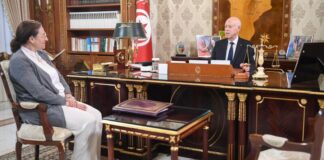 رئيس الجمهورية يوجه بالاستعداد الجيّد لعودة التونسيين بالخارج ويشدد على سيادة الخيارات الوطنية