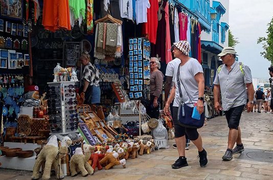 تونس: أكثر من 4.3 ملايين سائح وارتفاع مداخيل السياحة بـ8%