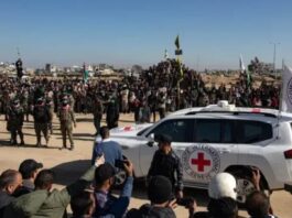 حماس تشترط ممرات إنسانية للصليب الأحمر لتوزيع المساعدات على الرهائن في غزة