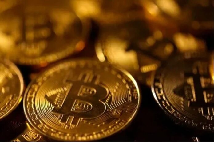 بيتكوين يحطم رقمه القياسي ويصل إلى 124 ألف دولار