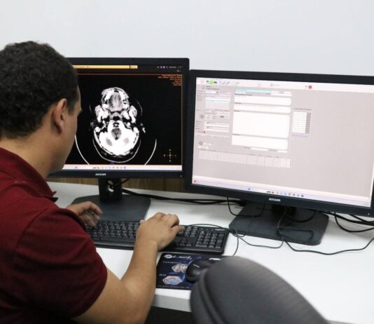 وزارة الصحة تُفعّل خدمات المركز الطبي عن بُعد بنجاح