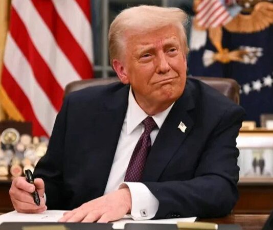 ترامب يترأس اجتماعاً موسعاً في البيت الأبيض بشأن غزة