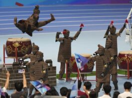 بكين تطلق أول دورة من الألعاب العالمية للروبوتات البشرية