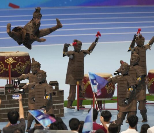 بكين تطلق أول دورة من الألعاب العالمية للروبوتات البشرية