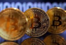انخفاض البيتكوين إلى 112,000 دولار وسط تصحيح سوق العملات المشفرة