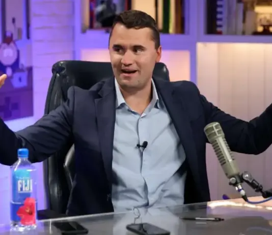 مقتل تشارلي كيرك مساعد ترامب برصاص مجهول في جامعة يوتا فالي