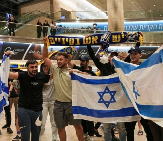 اليويفا يرفض استبعاد إسرائيل من البطولات الدولية