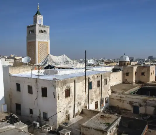 طقس الثلاثاء: سحب عابرة وارتفاع طفيف في الحرارة