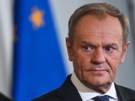 ماكرون ينشر مقاتلات رافال لحماية بولندا