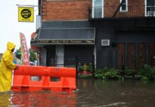 عاصفة نيويورك: وفاة 2 وفيضانات بعد أمطار غزيرة 2025