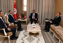 وزير الداخلية التونسي يستقبل السفير المصري: تعزيز التعاون الأمني والإداري وزير الداخلية التونسي يلتقي السفير المصري: تعزيز التعاون الأمني