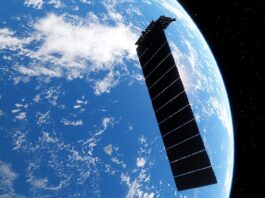 Starlink تفقد قمراً يومياً: تهديد للغلاف الجوي والمدارات
