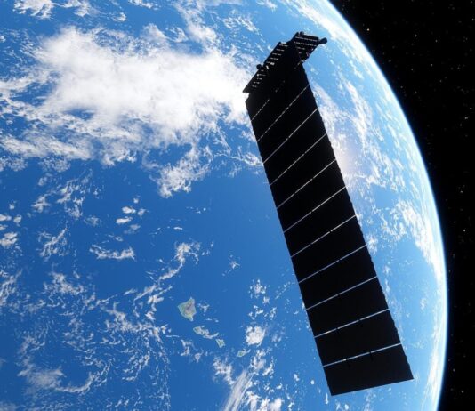Starlink تفقد قمراً يومياً: تهديد للغلاف الجوي والمدارات