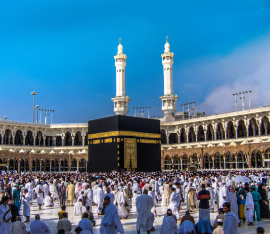 أسعار العمرة في تونس 2025: من 3800 دينار للاقتصادية