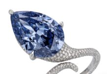 ماسة “ميلون بلو” الزرقاء تباع في مزاد سويسري مقابل 25.6 مليون دولار ماسة ميلون بلو تباع ب25.6 مليون دولار في مزاد كريستيز