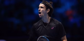 دي مينور: "هذا العام يأكلني حيًا" – غضب بعد خسارة مريرة أمام موزيتي في ATP
