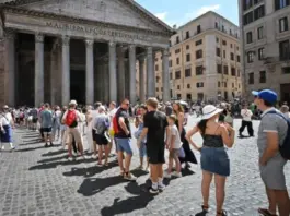 قواعد التزلج الجديدة في إيطاليا 2025: غرامة 200 يورو للخوذة