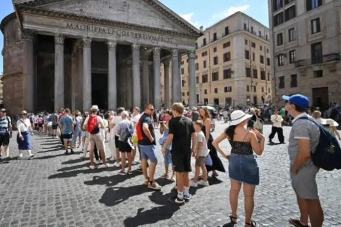 57_main-v1725348226 قواعد التزلج الجديدة في إيطاليا 2025: غرامة 200 يورو للخوذة