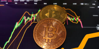 البيتكوين يهبط الى 90 ألف دولار انخفاض 19% بعد تصفيات 460 مليون