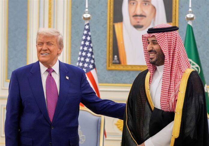 Trump-Saudi-Arabia-1_1761157730 ترامب يوافق على بيع F-35 للسعودية قبل زيارة بن سلمان