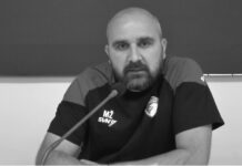 توفي مدرب رادنيتشكي 1925 ملادن جيزيوفيتش اثناء مباراة: ماساة في الدوري الصربي