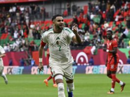 الجزائر تضرب بقوة وتهزم السودان بثلاثية في افتتاح كان 2025