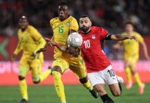 مصر تقلب زيمبابوي في الوقت بدل الضائع بكأس أفريقيا
