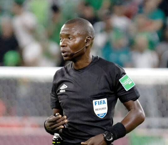 حكم كونغولي لقمة تونس وتنزانيا في الكان!