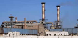 تأجيل رابع لقضية المجمع الكيميائي بقابس.. غضب شعبي ومطالب بإيقاف الوحدات الملوثة