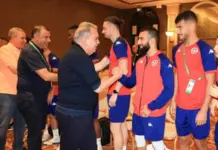 وزير الشباب يزور المنتخب التونسي في الدوحة قبل افتتاح كأس العرب 2025