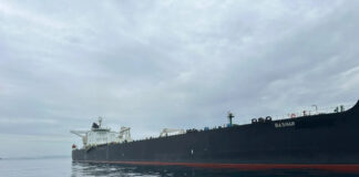 أمريكا تستولي على ناقلة نفط فنزويلية!