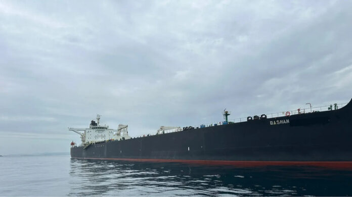 721f2677410849031480435f3589c831 أمريكا تستولي على ناقلة نفط فنزويلية!