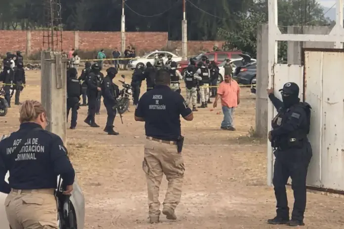 1231681-1769425154 11 قتيلاً في هجوم مسلح على ملعب كرة قدم بالمكسيك