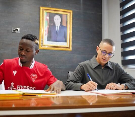 كومباسا ينتقل رسمياً من الترجي الجرجيسي إلى مولودية وهران