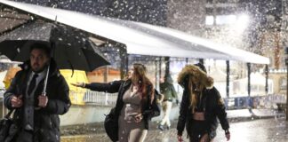 عاصفة غوريتي تقطع الكهرباء عن آلاف في فرنسا وبريطانيا